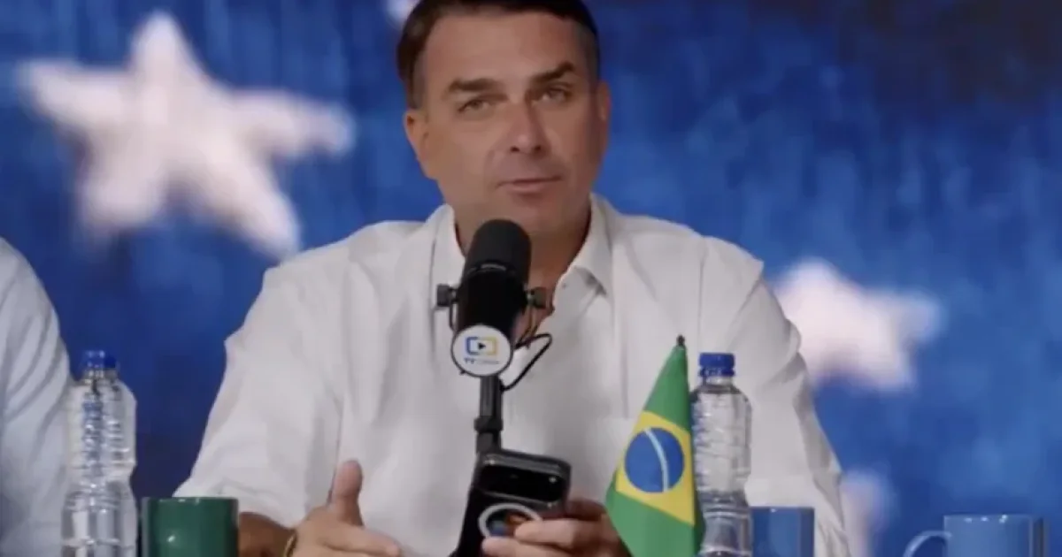 Flávio tenta se esquivar após celular de Vorcaro expor novos segredos comprometedores