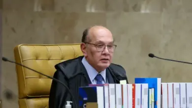 Gilmar defende juiz de garantias no STF e critica Mendonça