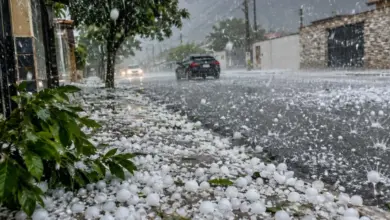 Granizo e ventos fortes atingem estacionamento