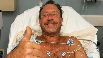 Homem é surpreendido por baleia durante mergulho