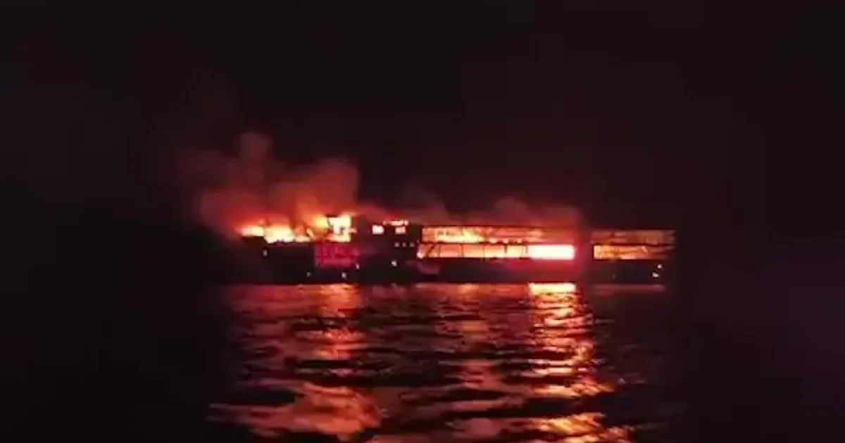 Incêndio em balsa nas Filipinas deixa 76 mortos; autoridades seguem com buscas