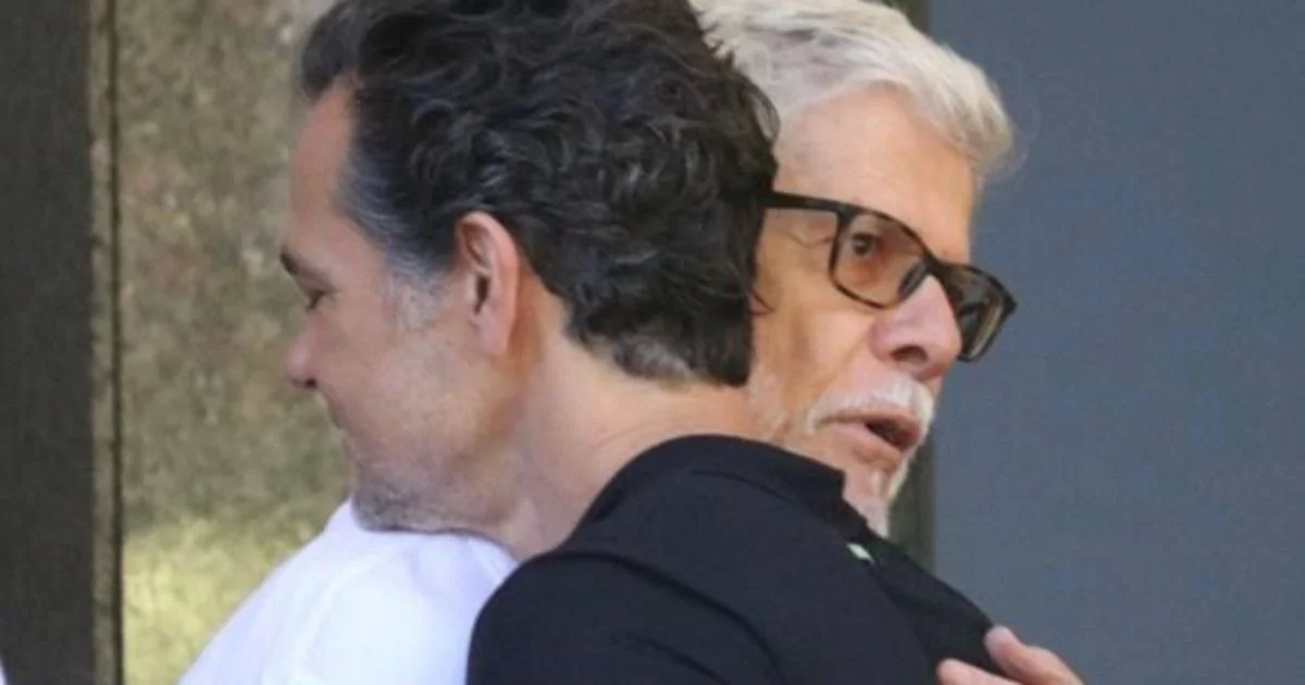José Mayer reaparece em despedida de Gracindo Jr.
