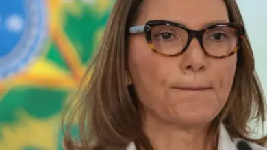 Juíza pede que a AGU explique o motivo de representar Janja judicialmente
