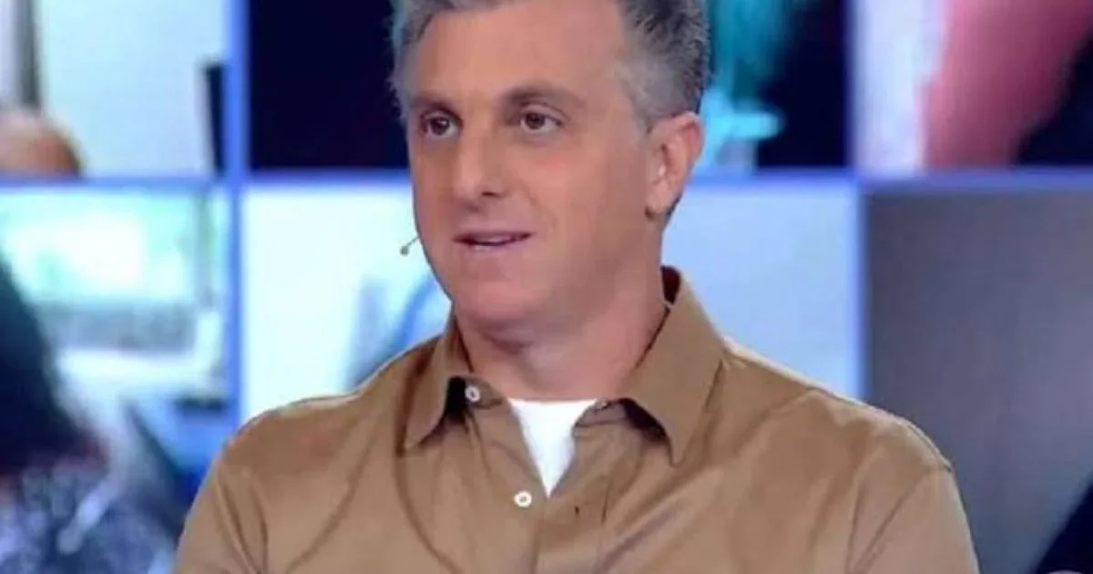 Luciano Huck causa repercussão com atitude no Domingão