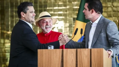 Lula articula presenças de Fachin e Alcolumbre em desfile oficial