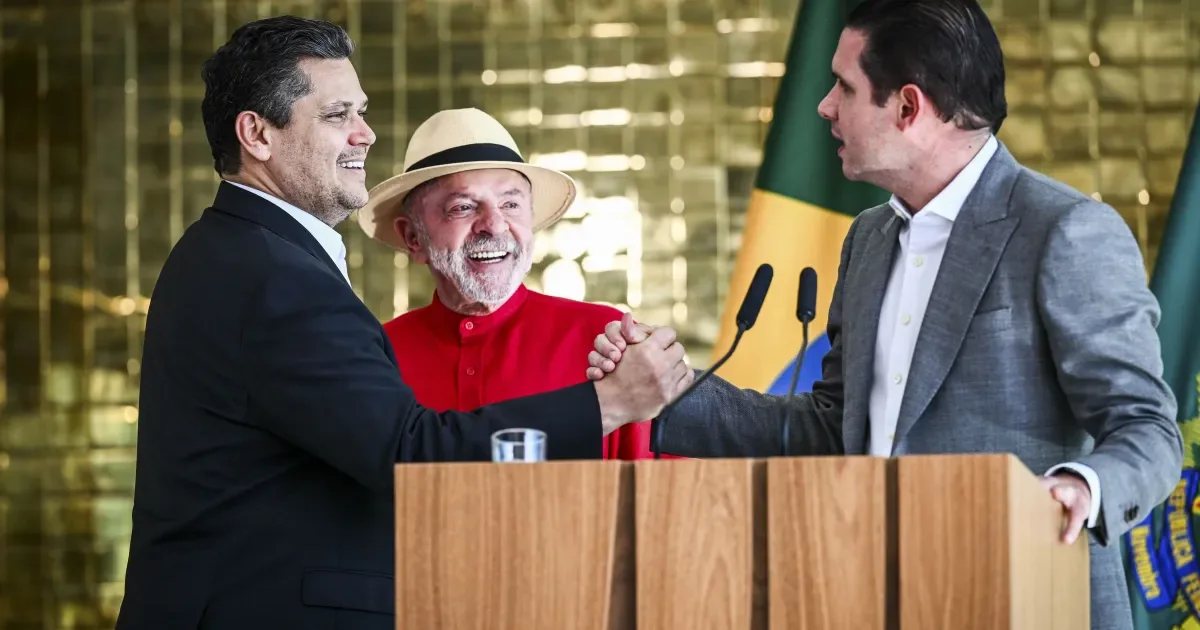 Lula articula presenças de Fachin e Alcolumbre em desfile oficial