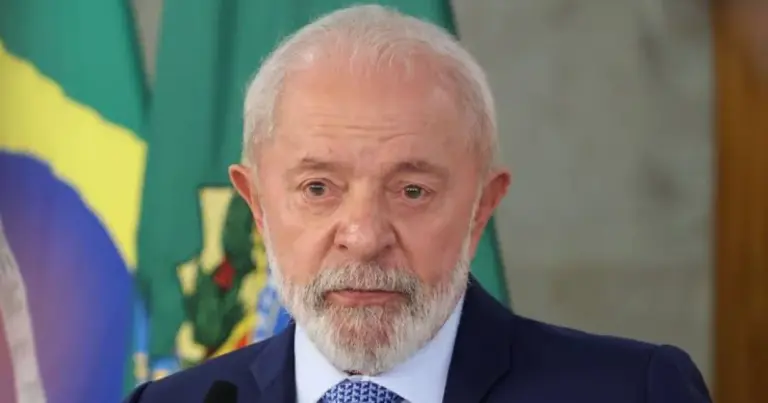 Lula rompe o silêncio sobre Flávio Bolsonaro e cita Jair Bolsonaro