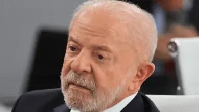 Lula toma atitude durante campanha no Ceará