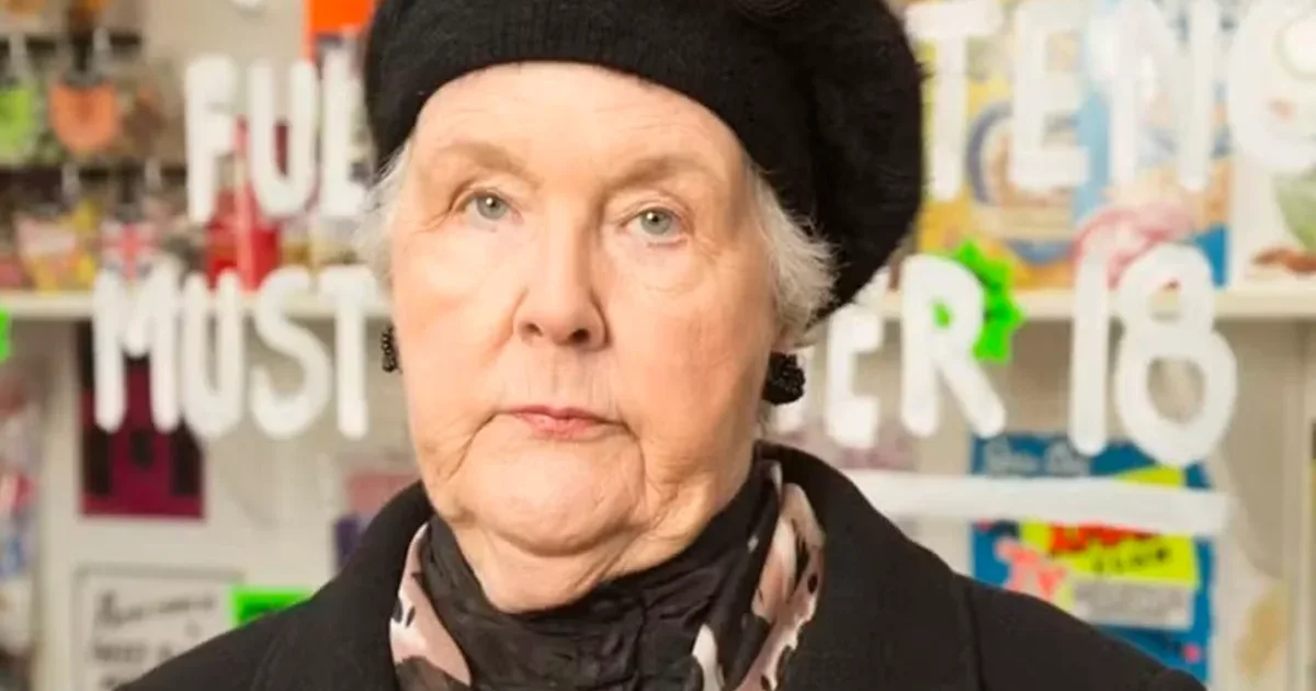 Luto na televisão: morre aos 84 anos Stephanie Cole, estrela de séries britânicas