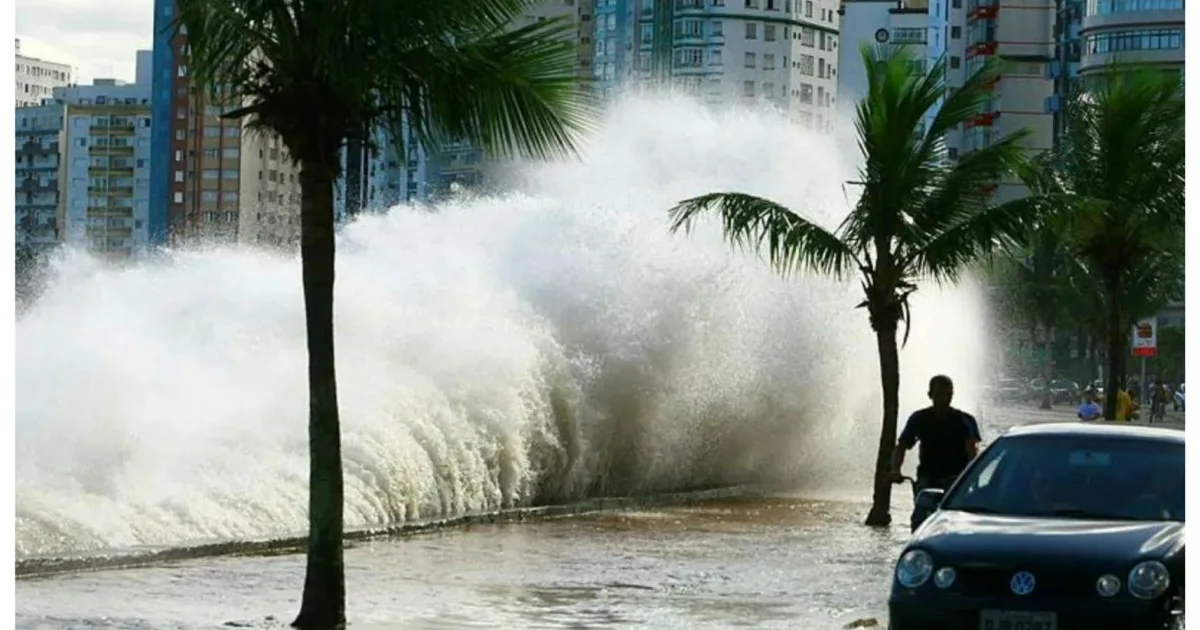 Marinha emite alerta para ondas de até 2,5 metros