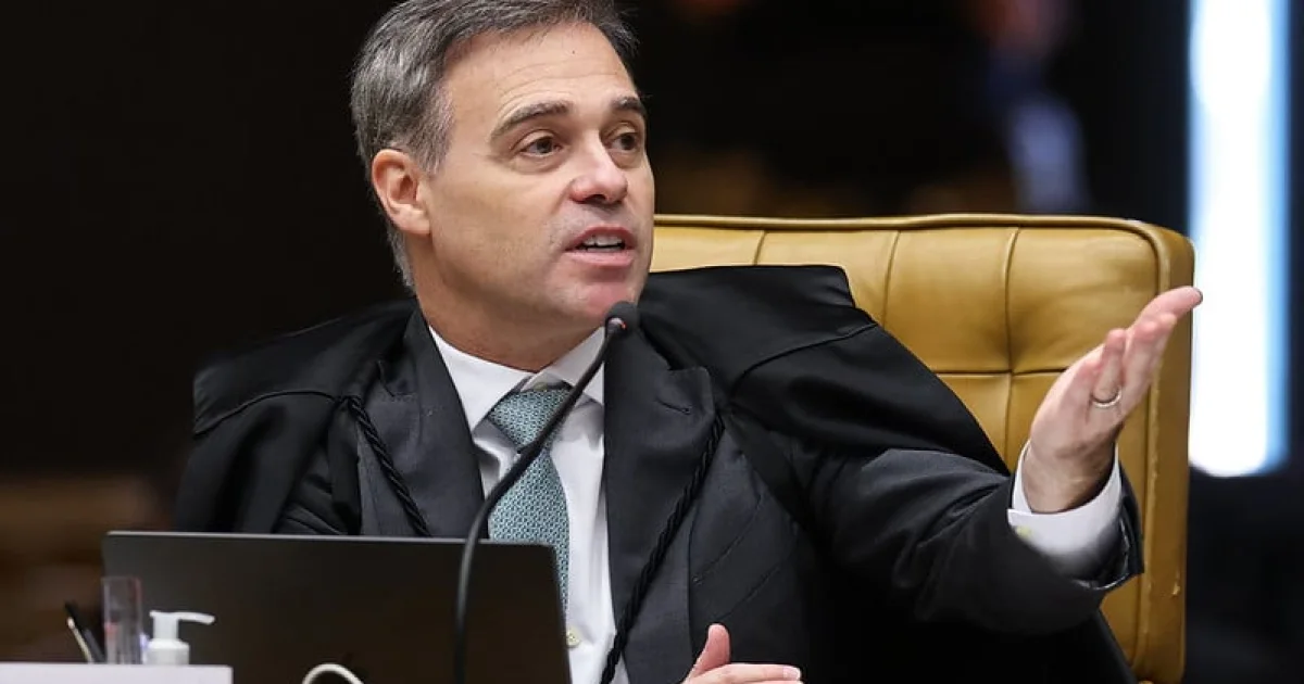 Mendonça acusa Moraes de usar a PF para calúnia, obstrução de justiça e intimidação