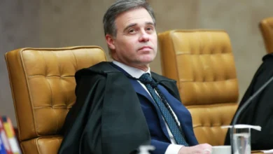 Mendonça confirma encontro com Vorcaro e diz que se limitou a ouvi-lo