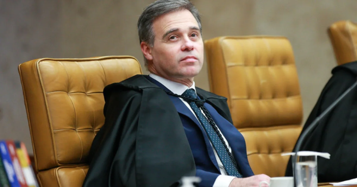 Mendonça confirma encontro com Vorcaro e diz que se limitou a ouvi-lo