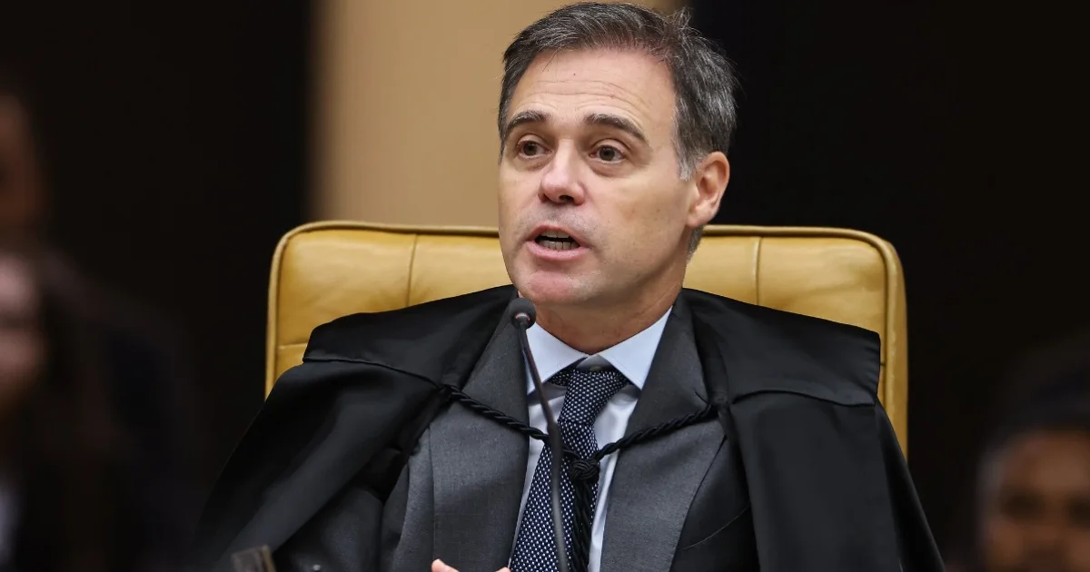 Mendonça diz à PF que não conseguiu acessar celular de Vorcaro e pede ajuda