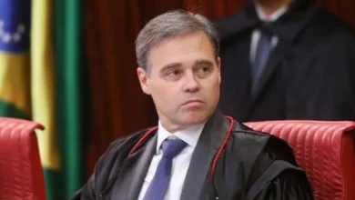 Mendonça homologa delação ligada ao financiamento de “The Dark Horse” e investigação ganha novo capítulo