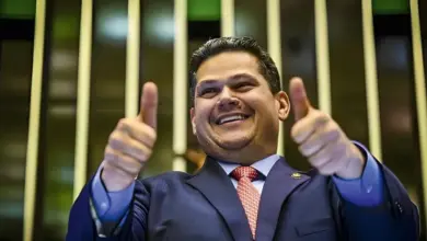 Mensagens mostram a amizade e parceria entre Alcolumbre e Vorcaro