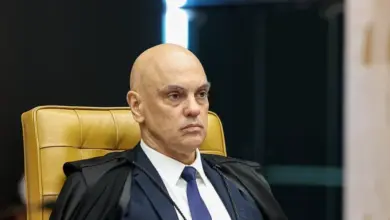 Novo pede processo disciplinar contra Alexandre de Moraes na USP e solicita afastamento preventivo