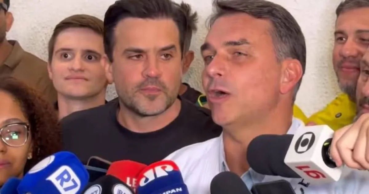 Pablo Marçal declara apoio político e passa a integrar equipe de Flávio Bolsonaro