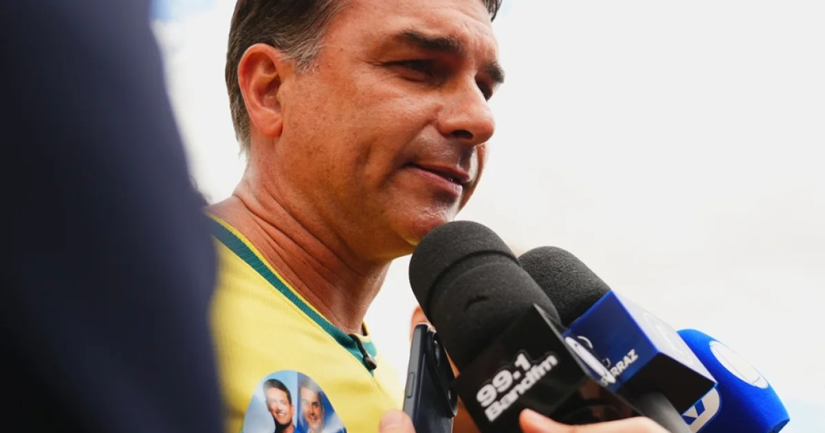 Pedido de Flávio coloca atuação de Dino no centro de nova movimentação no Supremo