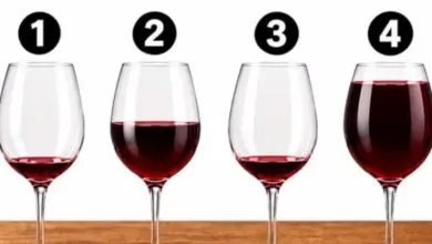 Qual das taças de vinho está cheia corretamente? A resposta pode estar no detalhe que quase ninguém observa