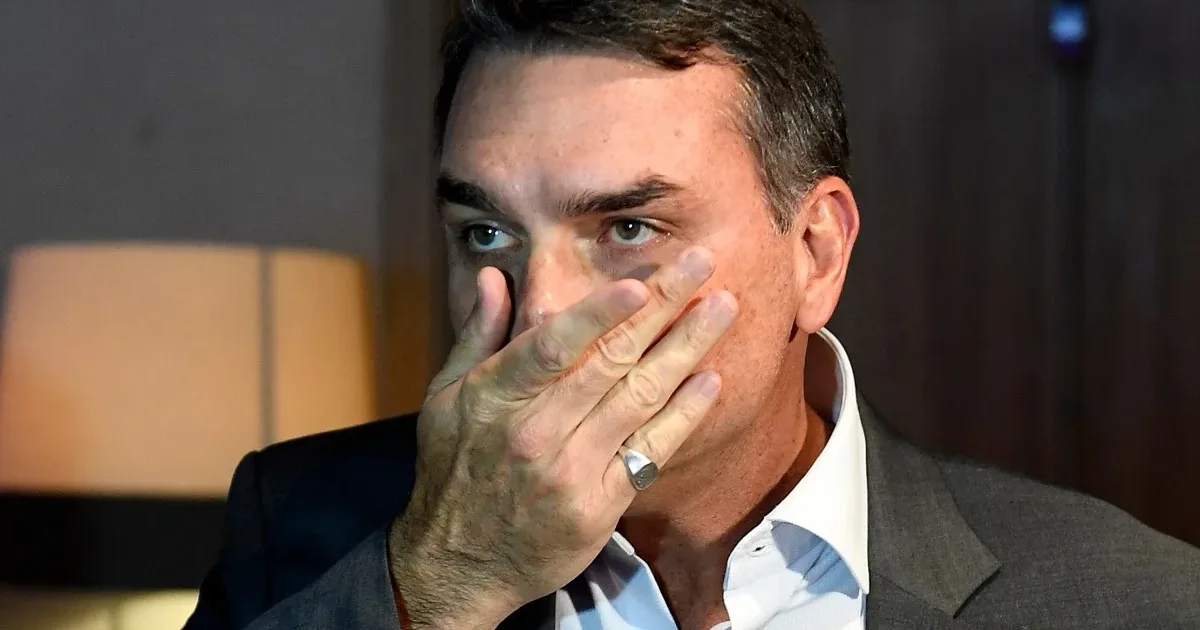 Rejeição de Lula e Flávio coloca os dois no centro de novo levantamento