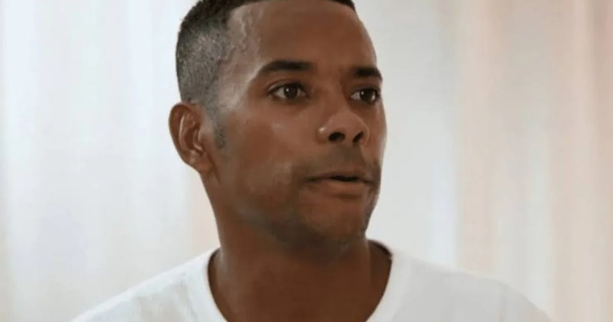 Robinho lê “Capitães da Areia” na prisão e já soma redução de pena