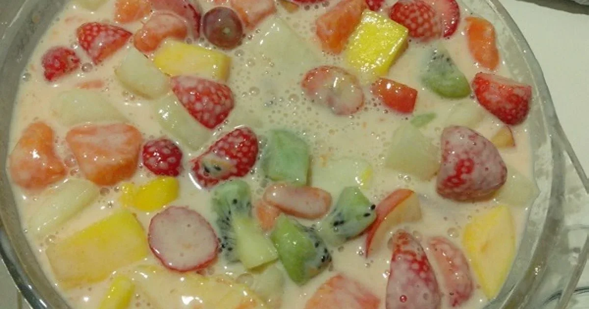 Salada de Frutas Cremosa: a sobremesa fácil que todo mundo vai querer repetir