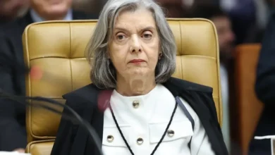 Sessão no STF tem divergências entre ministros e decisão sobre caso Moraes entra em momento decisivo
