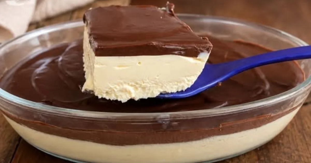 Sobremesa Cremosa de Chocolate com Creme Branco: Uma Delícia Fácil, Geladinha e Irresistível