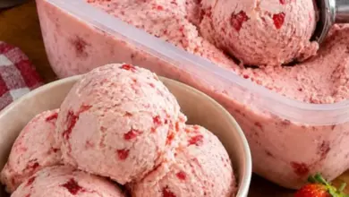 Sorvete Cremoso de Morango: Receita Caseira Fácil, Refrescante e Irresistível