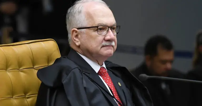 STF adia definição sobre processos envolvendo Moraes e Mendonça após pedido de vista