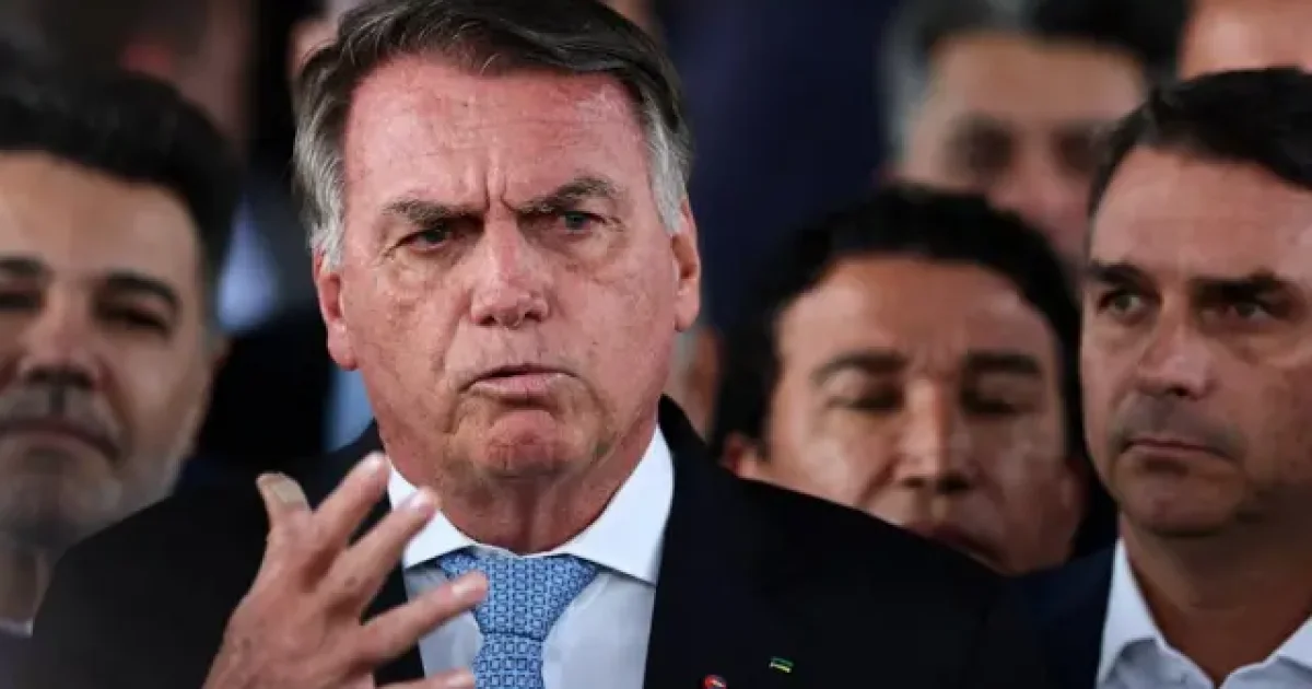 STF recebe novo pedido de Bolsonaro envolvendo Michelle e familiares