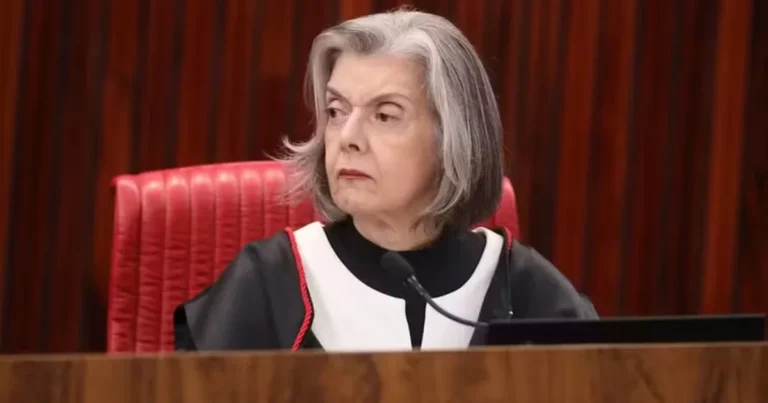 Tensão no STF: Cármen Lúcia pede desculpas durante julgamento e faz forte desabafo