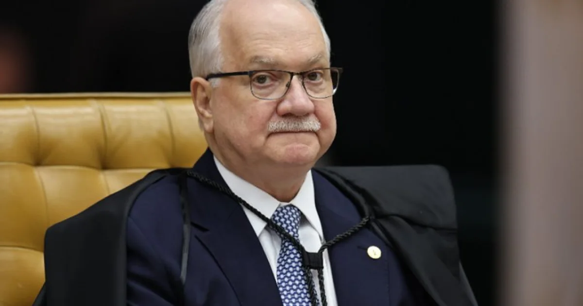 Tensão no STF: Fachin sai em defesa de André Mendonça e nega pedido de Moraes
