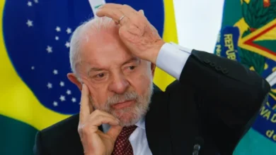 Tensão nos bastidores: Governo mira Flávio Bolsonaro e evita exposição de Lula por conta do STF