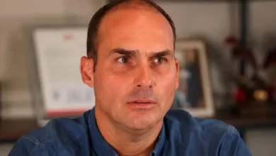 TSE aperta o cerco contra Eduardo Bolsonaro por posts sobre urnas