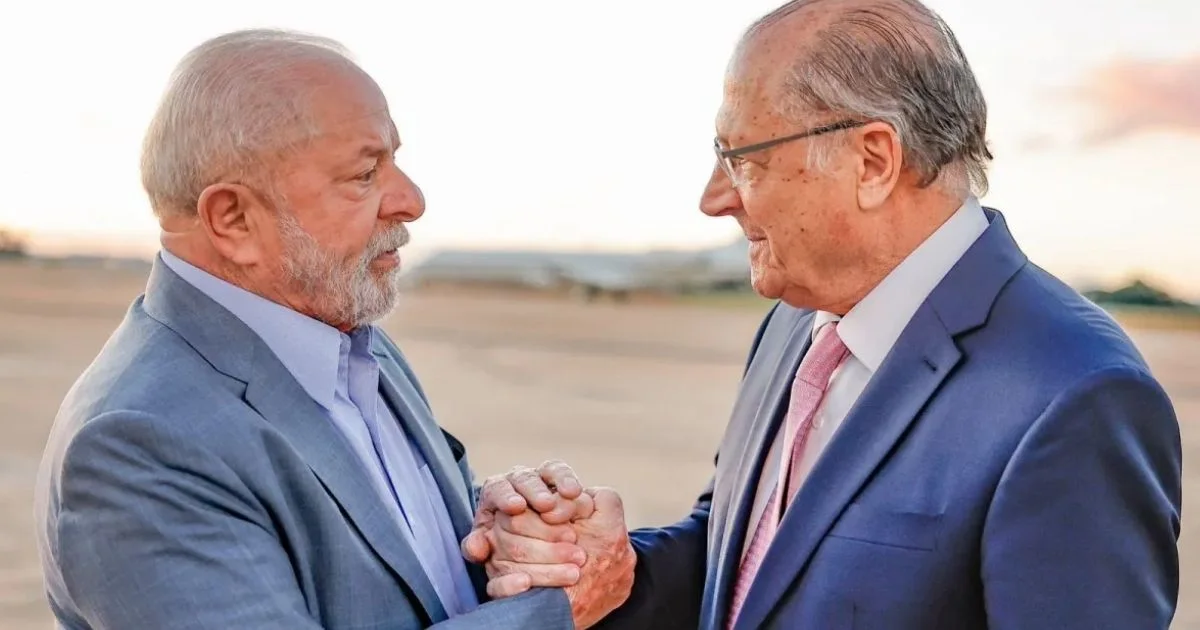 TSE suspende propaganda de Lula por não mencionar Alckmin