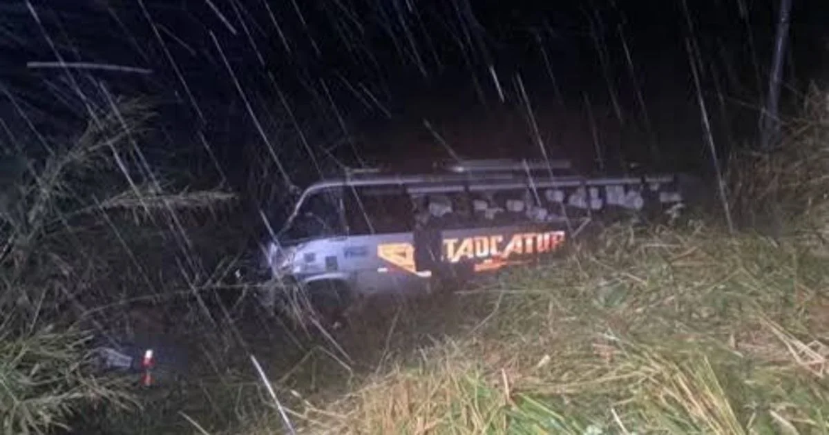 Acidente com micro-ônibus deixa três vítimas em rodovia no interior de SP