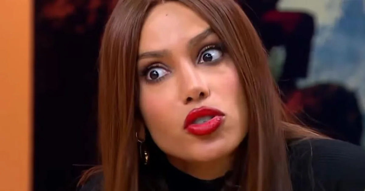 Anitta surpreende ao se manifestar sobre Flávio Bolsonaro no início do 2º turno