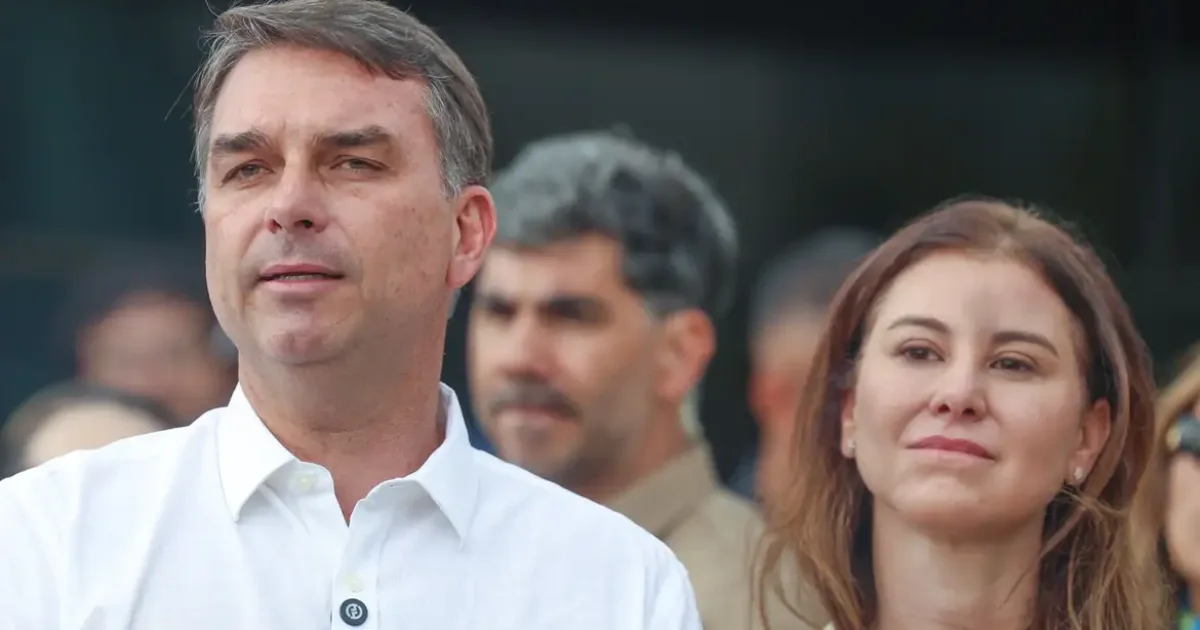Antes de enfrentar Lula na Band, Flávio Bolsonaro toma decisão que chama atenção