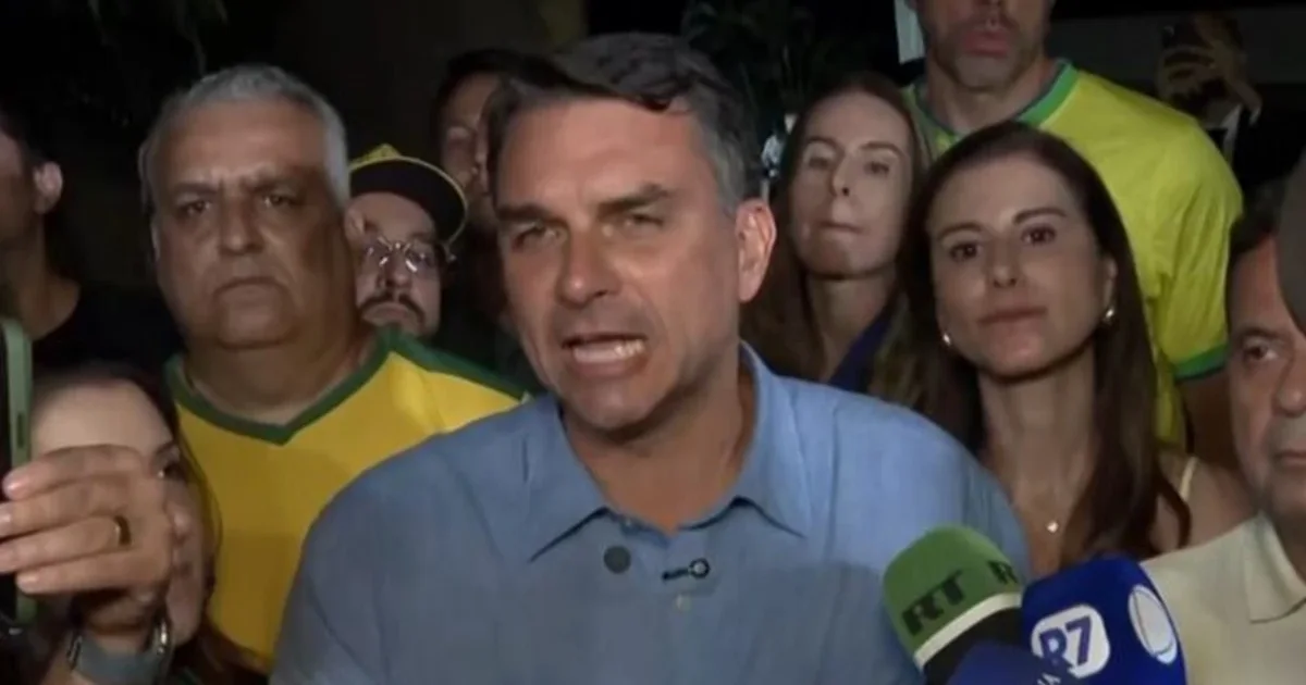 Corte na aposentadoria? Flávio Bolsonaro abre o jogo e revela plano real para os aposentados caso seja eleito