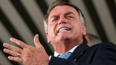 Damares revela que Bolsonaro passou mal em casa e faz relato sobre Michelle
