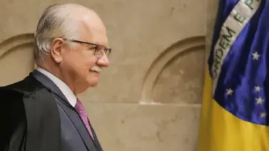 Fachin barra acesso imediato de Fux ao inquérito das fake news e sinaliza arquivamento definitivo