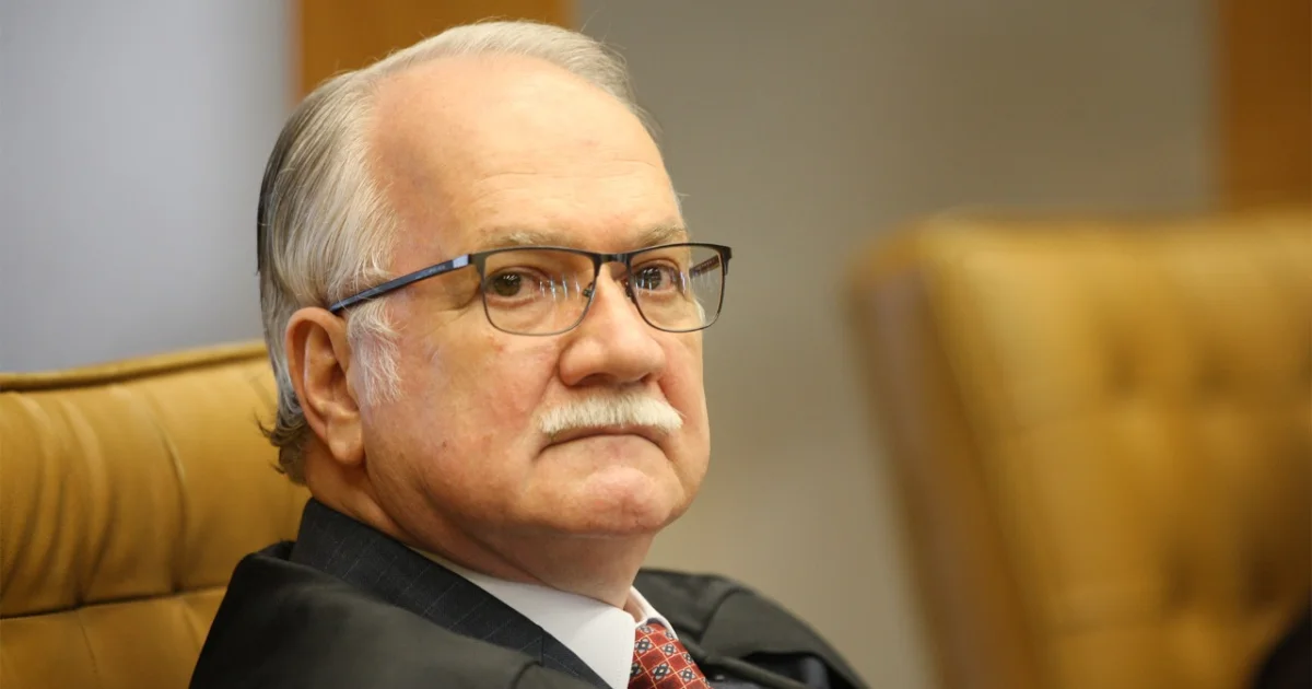 Fachin dá 5 dias para PGR avaliar arquivamento de inquérito sobre Bolsonaro