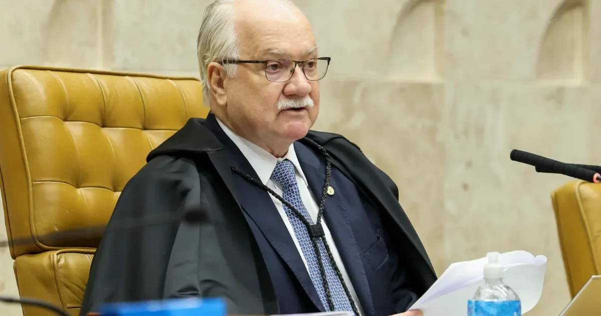 Fachin rejeita pedido de Flávio Bolsonaro e mantém Dino em processos ligados a Lula e à eleição