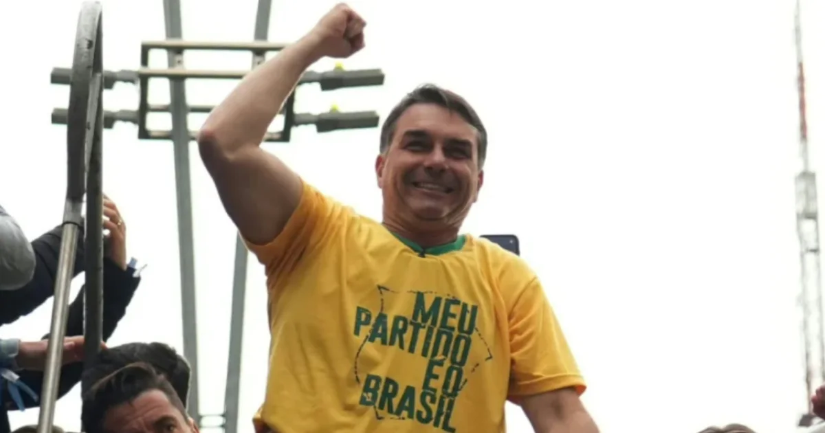 Flávio Bolsonaro promete que economia vai voltar a girar