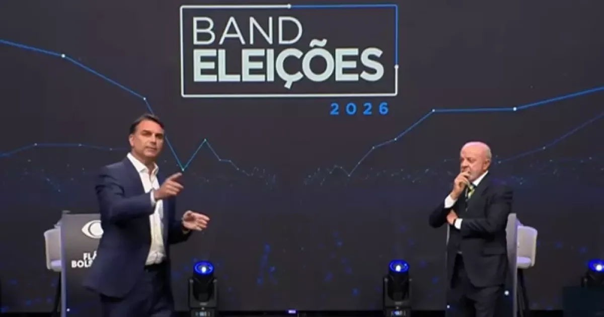 Flávio Bolsonaro questiona Lula sobre Roberta Luchsinger em debate, e presidente responde: ‘É um problema da PF’