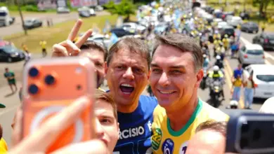 Flávio vence em 605 cidades de São Paulo; Lula lidera em 39 e mantém vantagem na capital