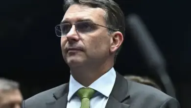 Guerra das bets: Flávio acusa Lula de agredir clubes de futebol e abre nova crise