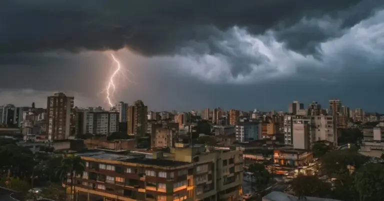 Inmet emite alerta vermelho para fortes tempestades